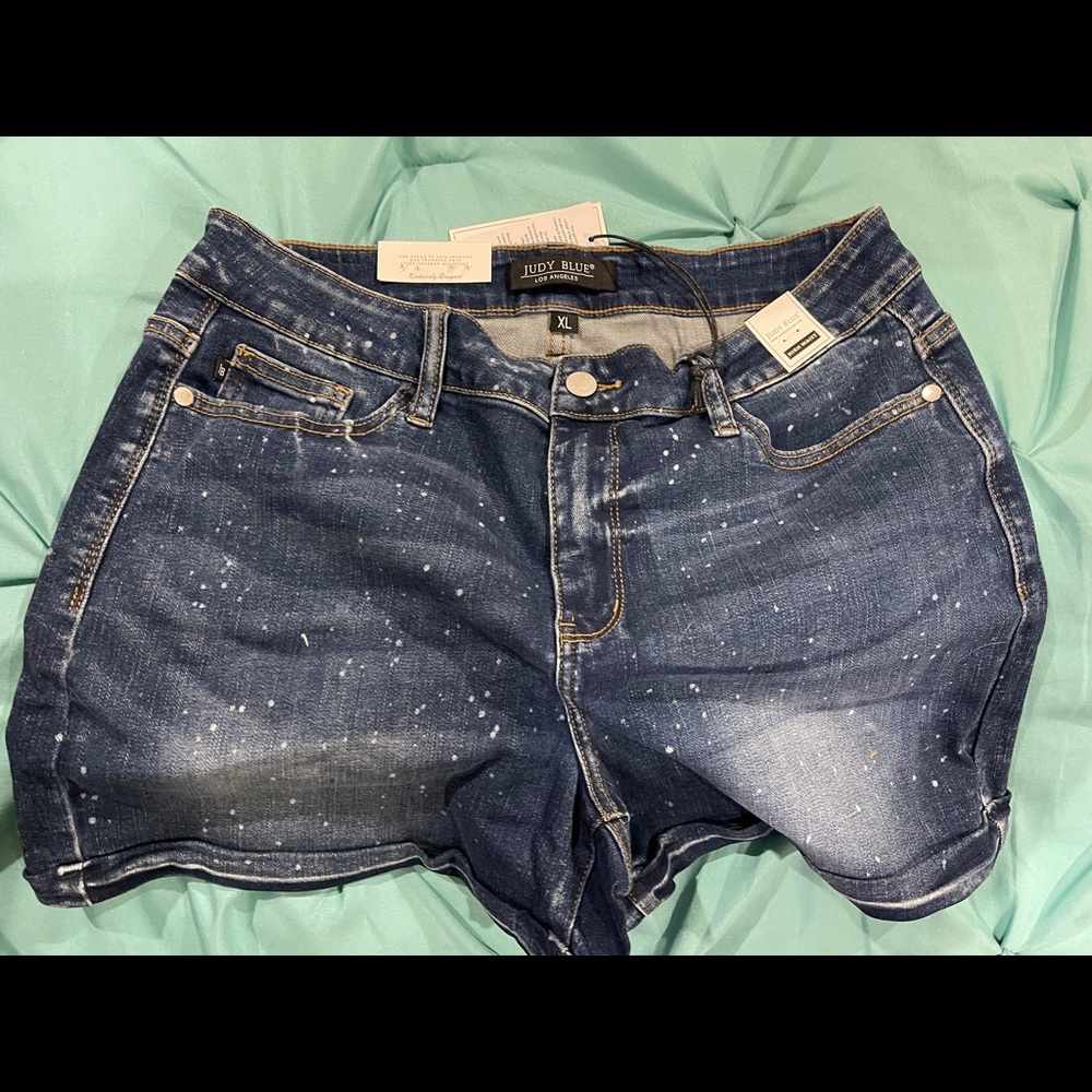 Judy Blue Starry Night shorts